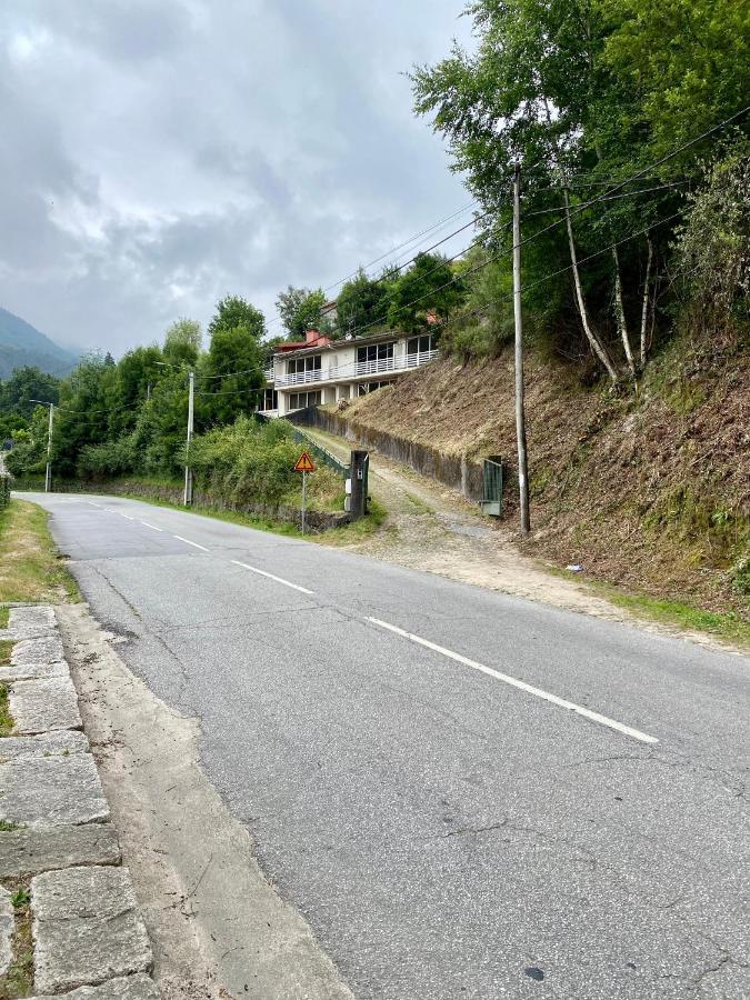 Geres Distinto Apartment Luaran gambar