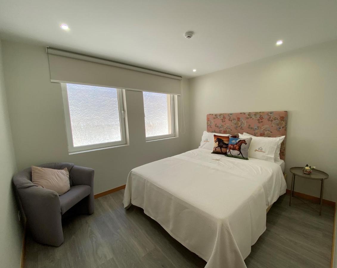 Geres Distinto Apartment Luaran gambar