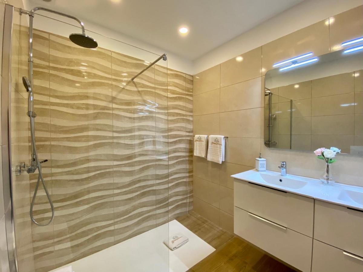Geres Distinto Apartment Luaran gambar