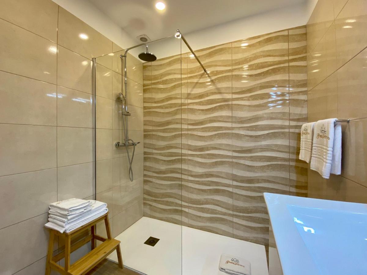 Geres Distinto Apartment Luaran gambar