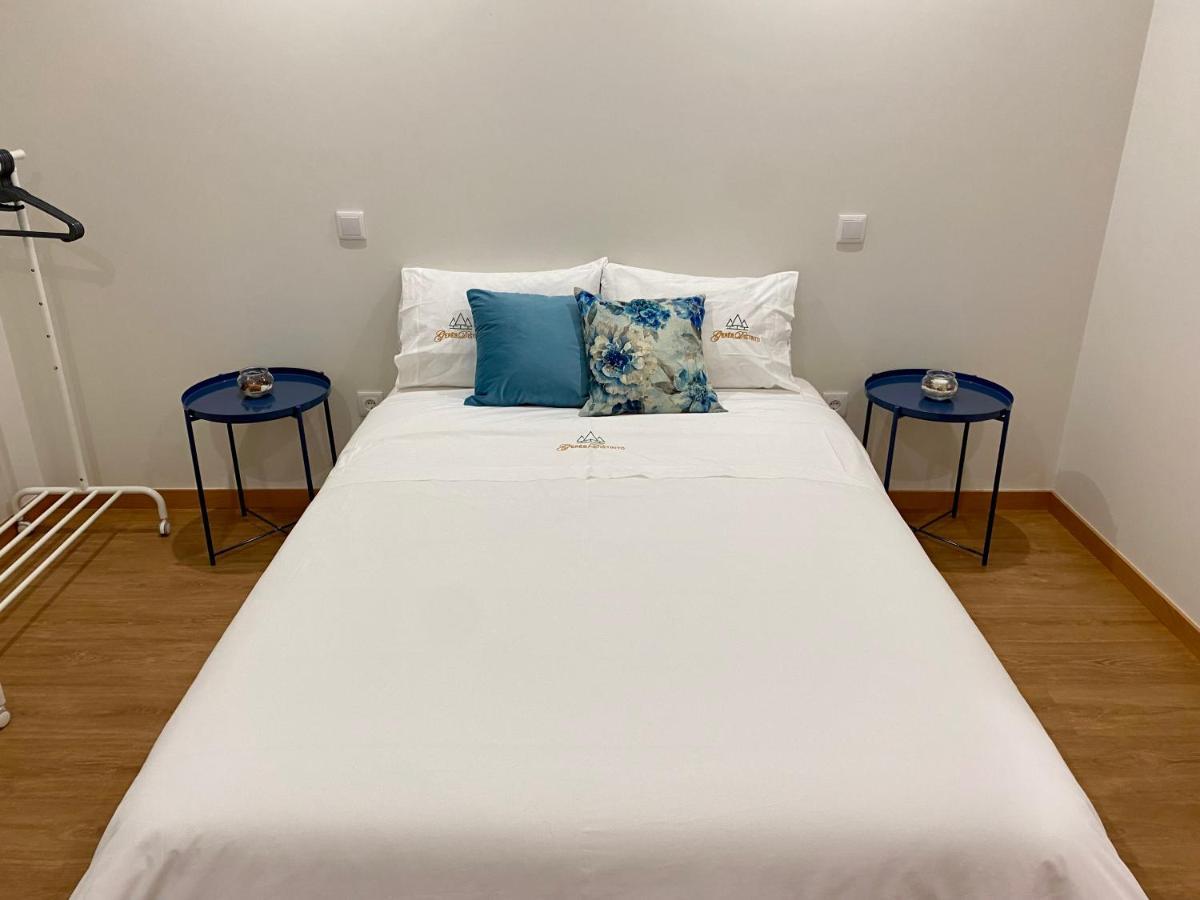 Geres Distinto Apartment Luaran gambar