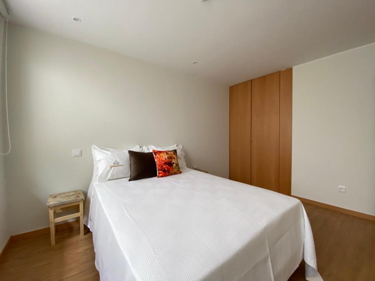 Geres Distinto Apartment Luaran gambar