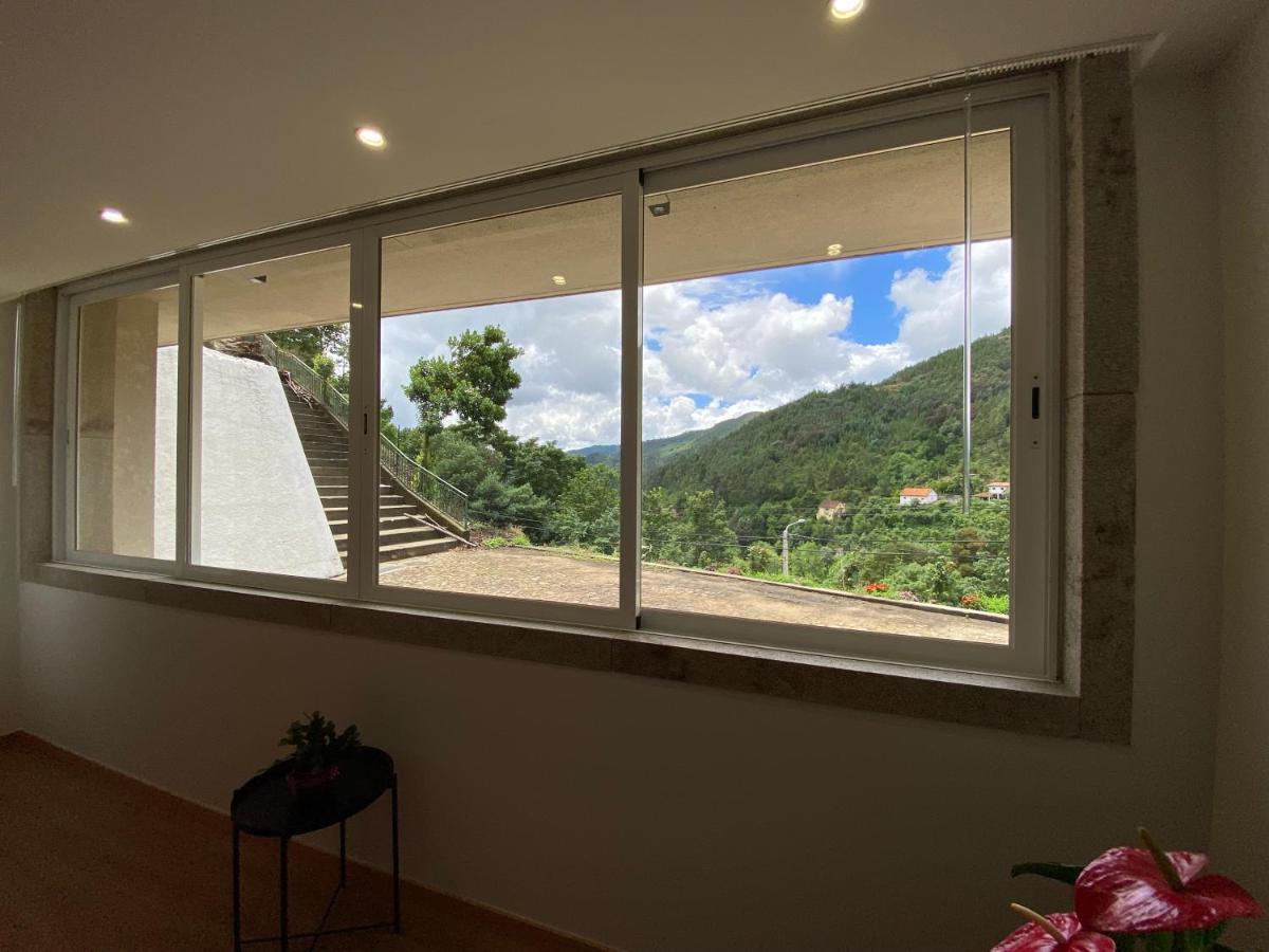 Geres Distinto Apartment Luaran gambar